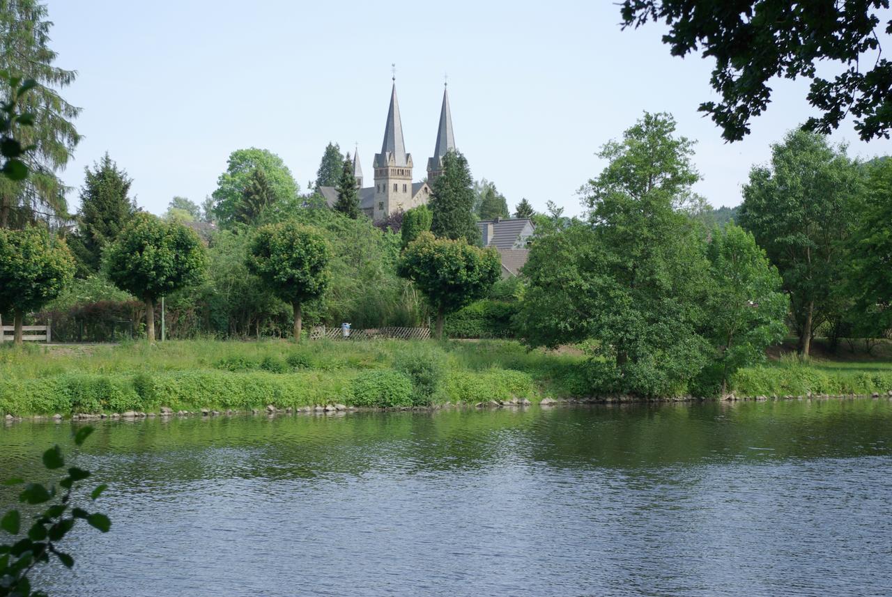 Hotel Burgcafe Dattenfeld Exteriör bild